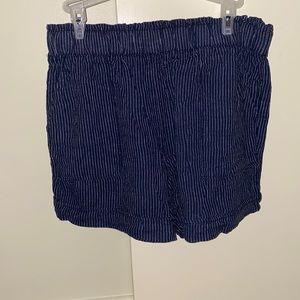 Linen summer shorts